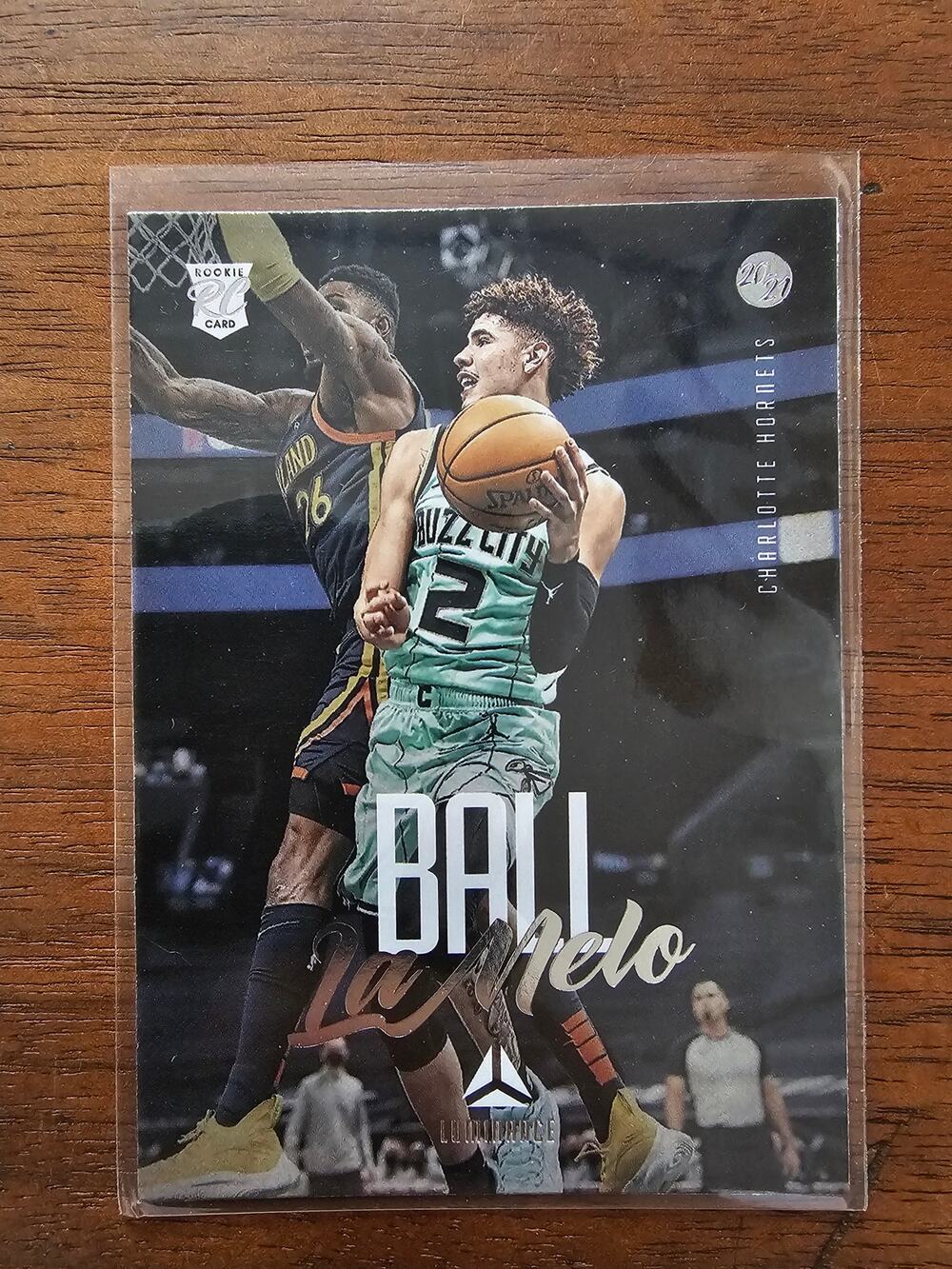 LaMelo Ball 2020-2021 Panini Chronicles Luminance #147 - RC - Rookie - NBA